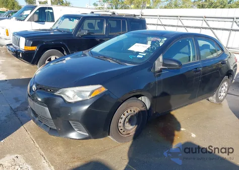 2015 Toyota Corolla L z USA, uszkodzony, nr VIN 5YFBURHE3FP300289